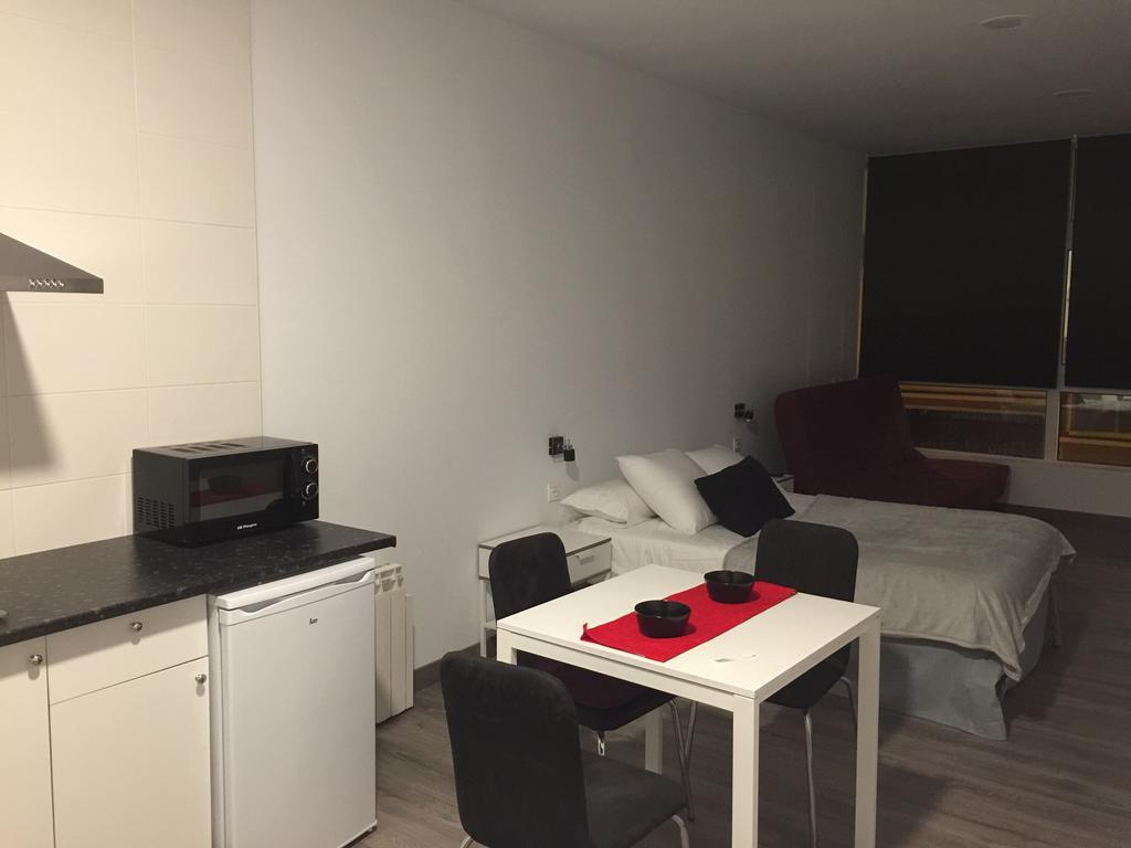 Room And Kitchen Bilbao Eksteriør billede