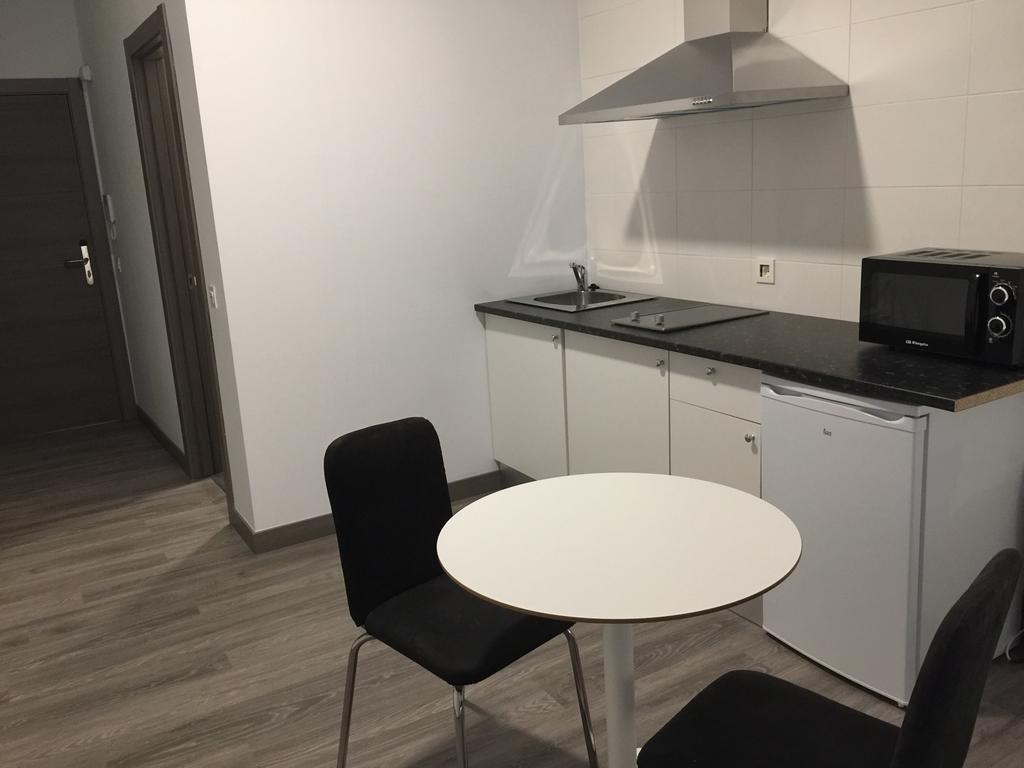 Room And Kitchen Bilbao Eksteriør billede