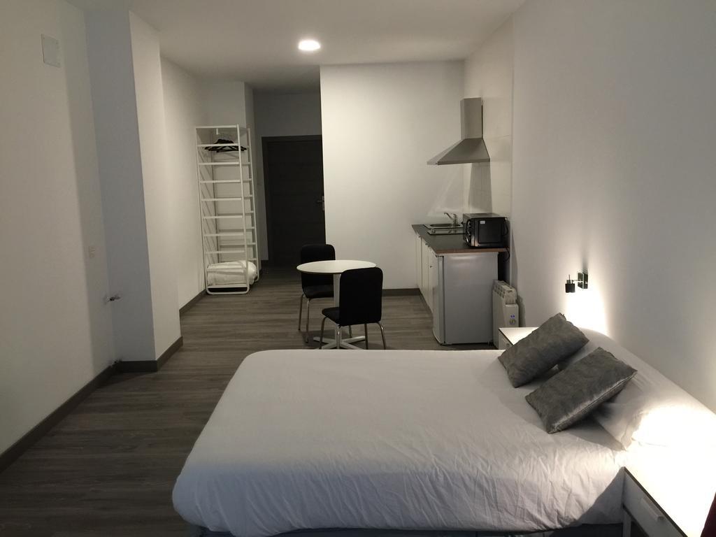 Room And Kitchen Bilbao Eksteriør billede