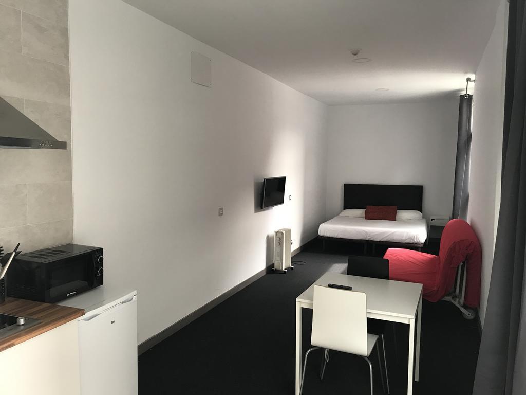 Room And Kitchen Bilbao Eksteriør billede